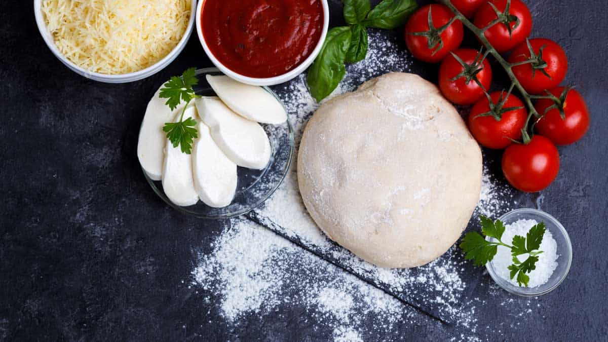 raw-dough-for-pizza