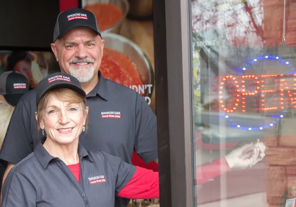 How to Make a Career Change With a Pizza Franchise?